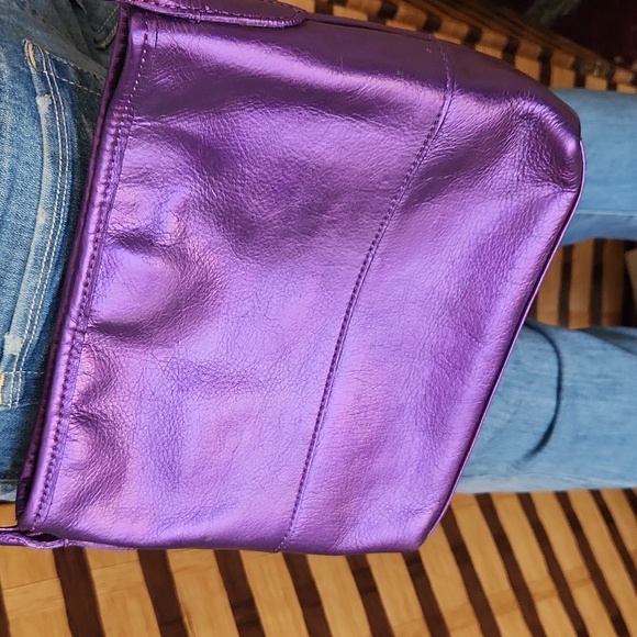 Margot Custom Purple Leather Shoulder Bag - Picture 5 of 9